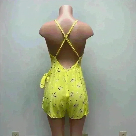 Free People Electric Yellow Floral Sleeveless Tango At Night Wrap Romper 10 - Picture 5 of 15
